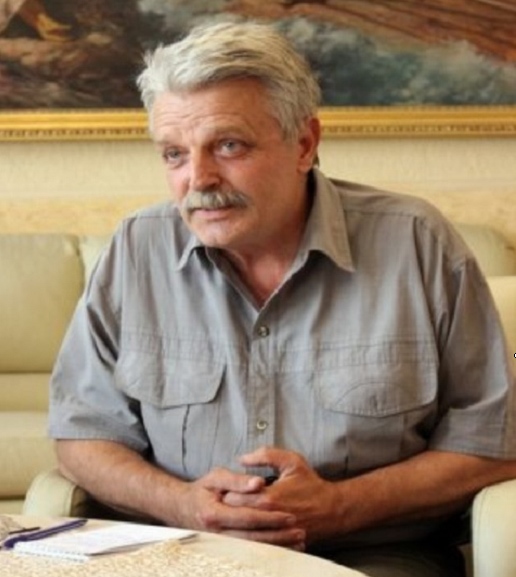 Василь Густі